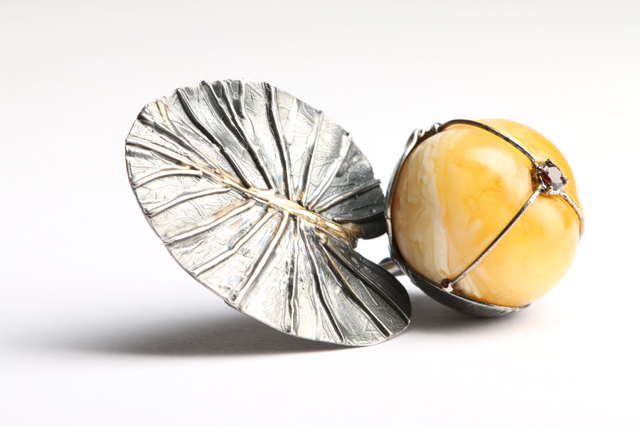 Что у янтаря на уме: в Музее янтаря открылась выставка ведущих ювелиров Латвии