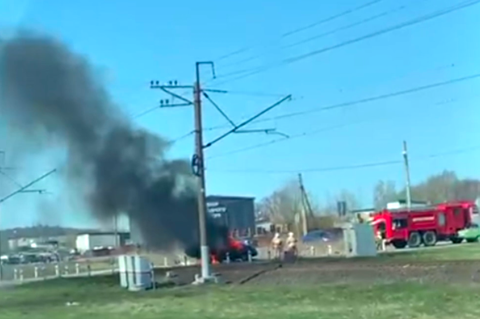 Очевидцы: на выезде из Чкаловска сгорела «Мазда» (видео)