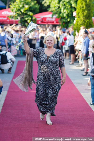 Десятый юбилейный: «Балтийские дебюты» открылись красной ковровой дорожкой