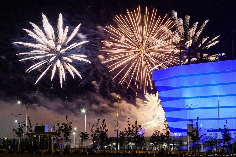 В Калининграде стартовал чемпионат фейерверков. Показываем, как это было (фото)