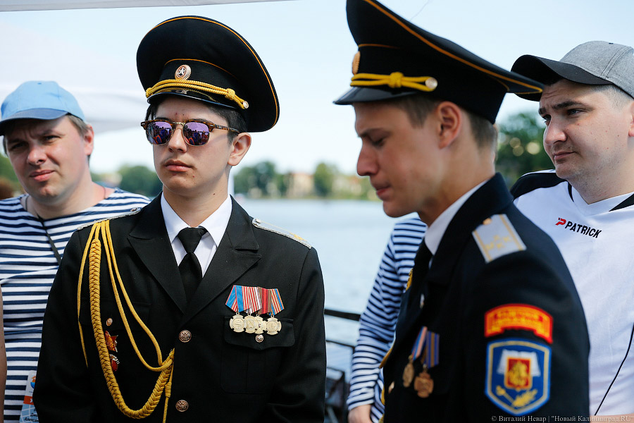 Стартовали: в Калининграде прошли соревнования лодок на солнечных батареях