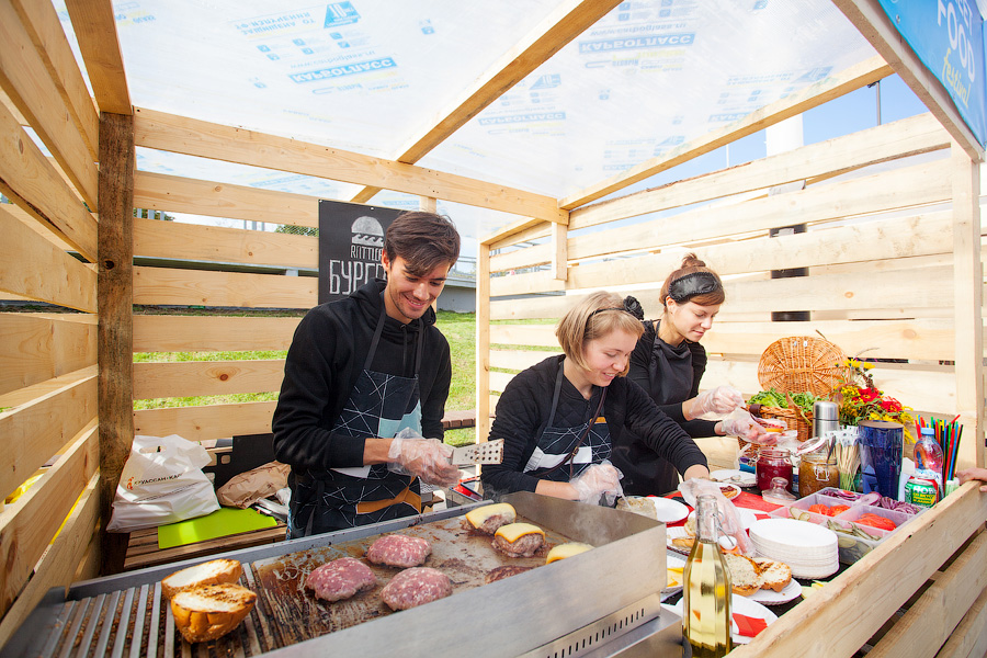 Полдник туриста: чем кормили в субботу на Верхнем озере