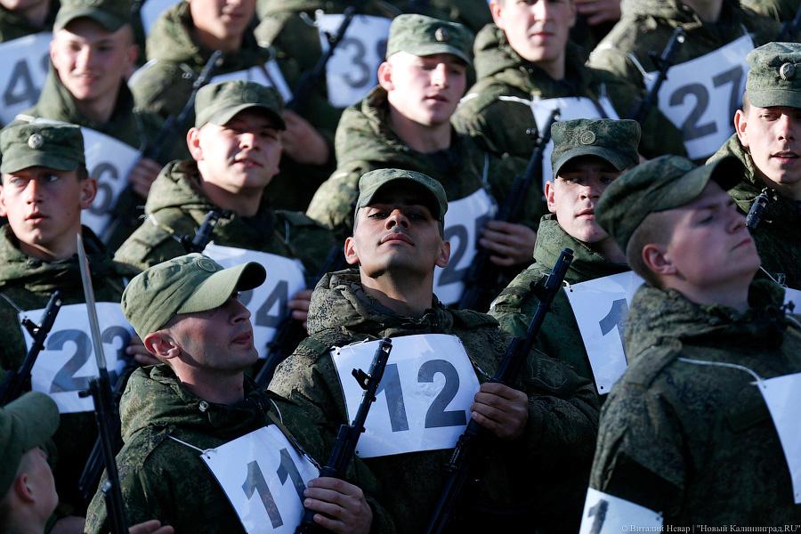 «Смело, товарищи, в ногу»: Калининград начал готовиться к Параду Победы