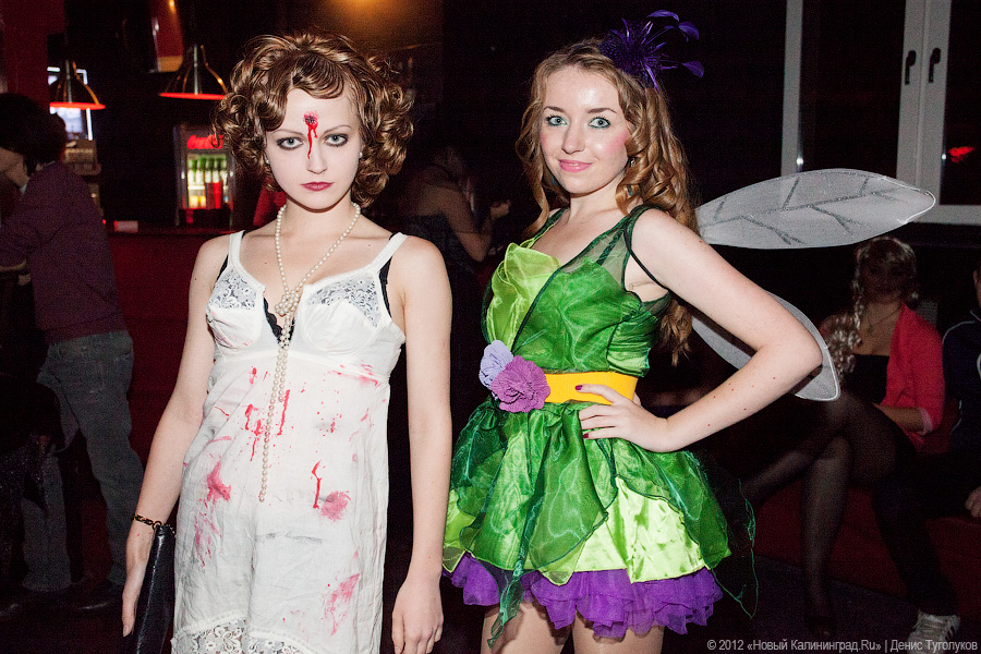 «Живее всех святых»: фоторепортаж с Хэллоуина на «Вагонке»