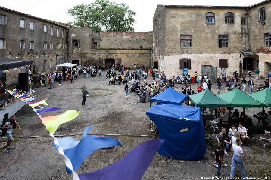 Оживший замок: как в Полесске прошёл фестиваль «Хранителей руин» (фото) (видео)