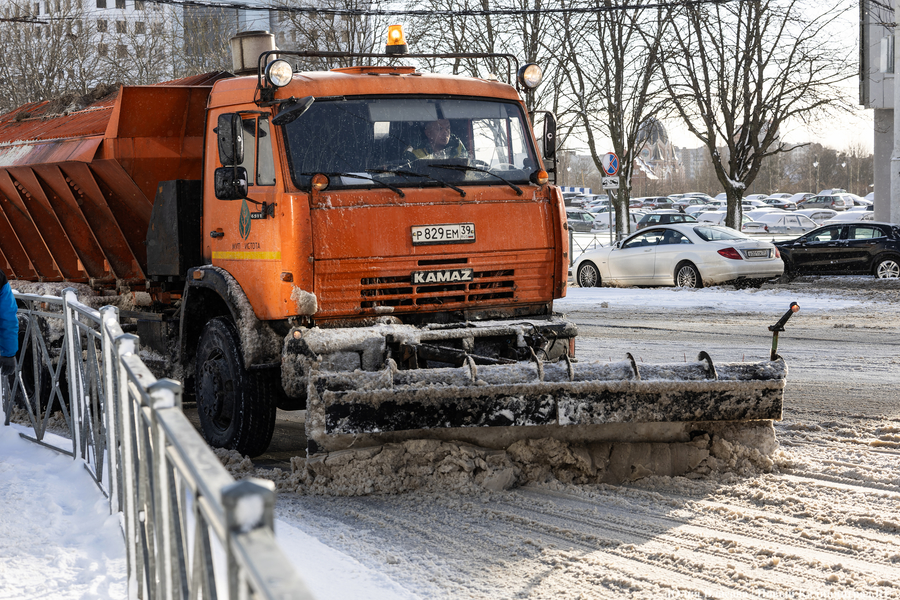 Внезапный снег: Калининград опять оказался не готов к осадкам (фото)
