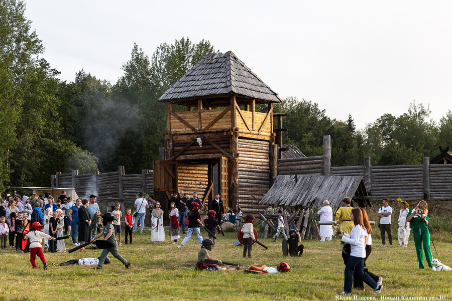 В свете пламени костра: как в Ушкуе отмечали праздник Ивана Купалы (фото)