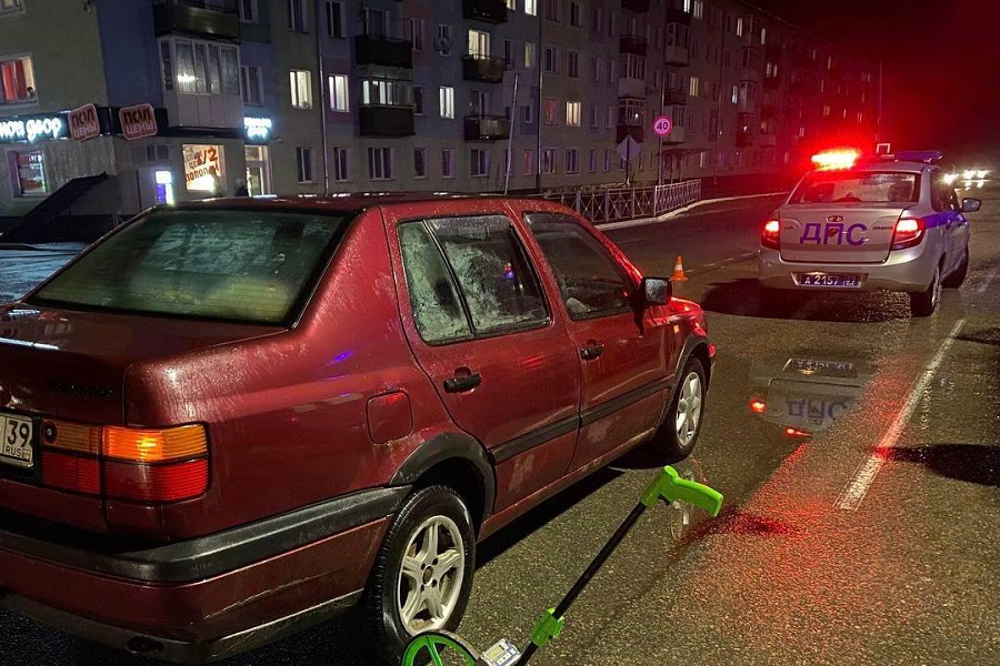 В Гусеве под колесами «Фольксвагена» пострадала 94-летняя пенсионерка (фото)