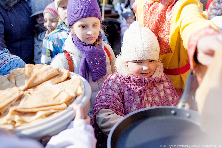 «Блинный бег»: первый городской забег с блинами на Масленицу (+видео)