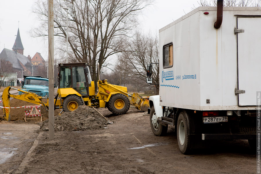 «МАН» бежит, земля дрожит: что происходит с дорогой к строящемуся стадиону на Острове