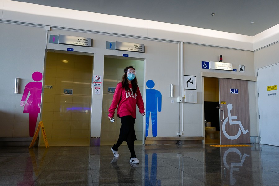 С понедельника на месяц закрывается для въезда с суши и моря таиландский Пхукет