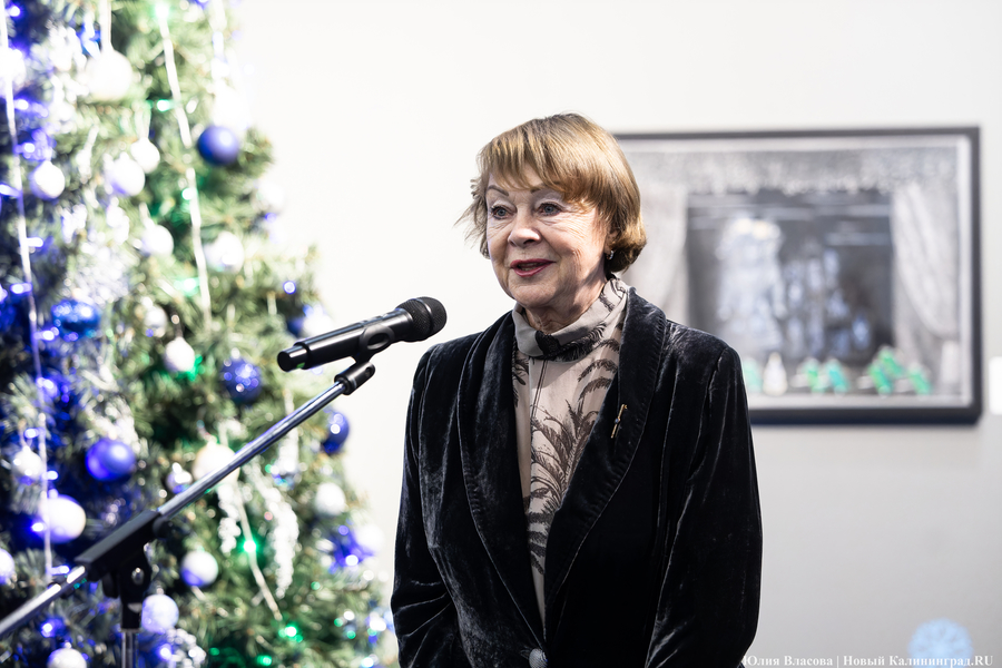 Символы Рождества и мир Гофмана: в Музее искусств открыли новогодний проект (фото)