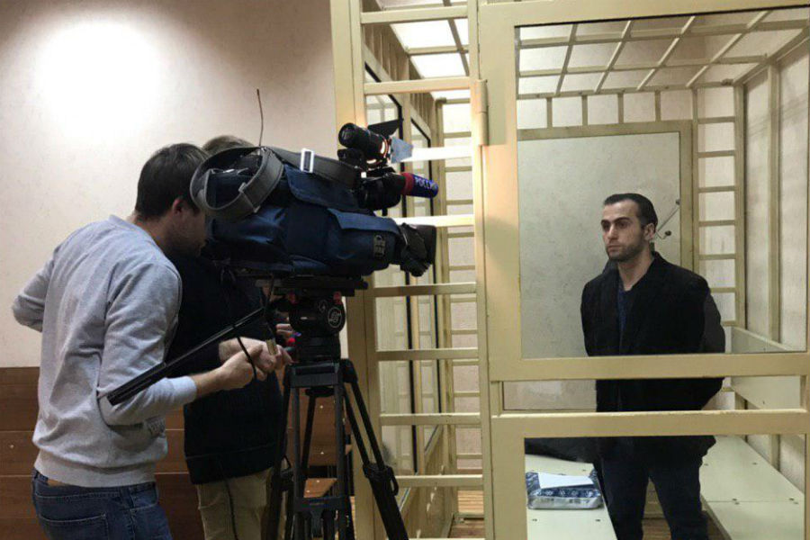 Калининградского экс-полицейского приговорили к 5,5 годам колонии за мошенничество