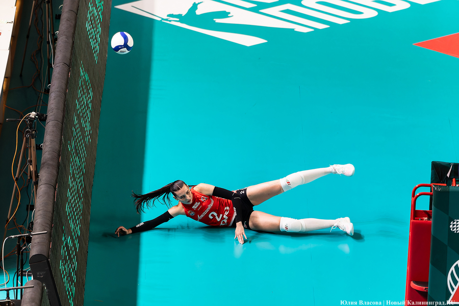 Первая победа в сезоне: в Калининграде «Локомотив» переиграл волейболисток из «Динамо-Краснодар» (фото)