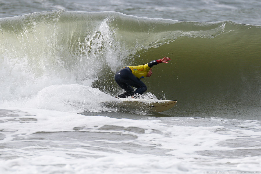 На волне «профи»: фоторепортаж с Чемпионата по серфингу в Зеленоградске