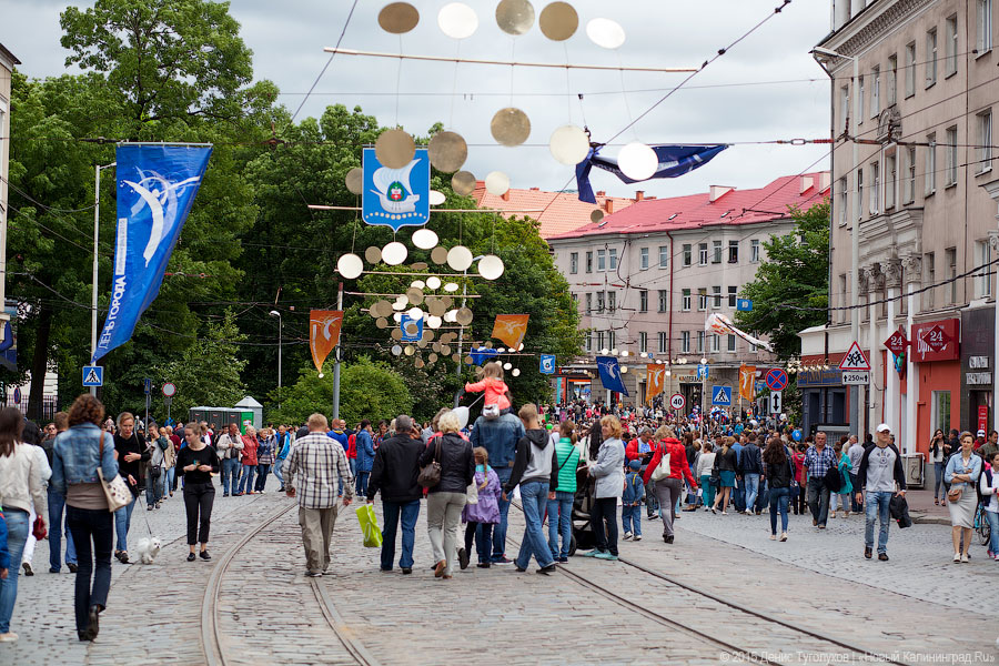 Шаг назад: достоинства и неудачи пешеходной зоны Дня города-2015