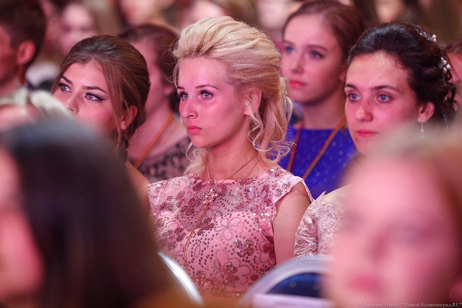 Умницы и умники: в Калининграде поздравили лучших выпускников-2019 (фото)