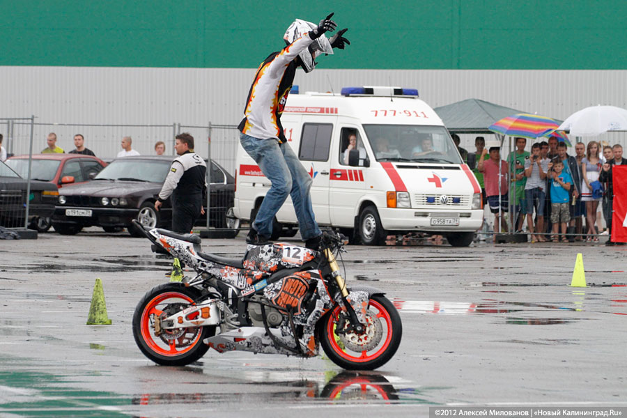 «Скользящие»: фоторепортаж с дрифт-шоу