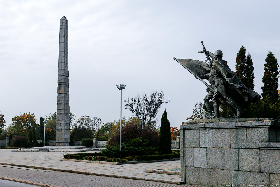 Дошли до Путина: что известно о вандализме на мемориалах в Калининграде