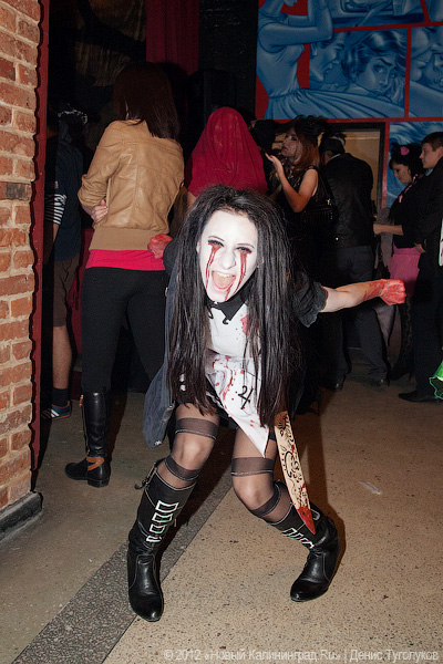 «Живее всех святых»: фоторепортаж с Хэллоуина на «Вагонке»