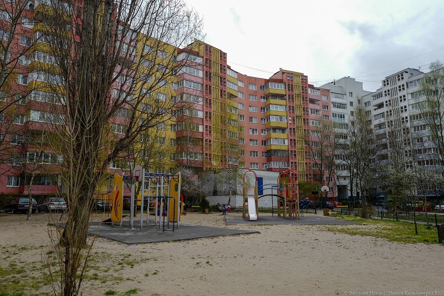 «Дети болеют и дети заражают»: как выглядит борьба с COVID-19 на детских площадках