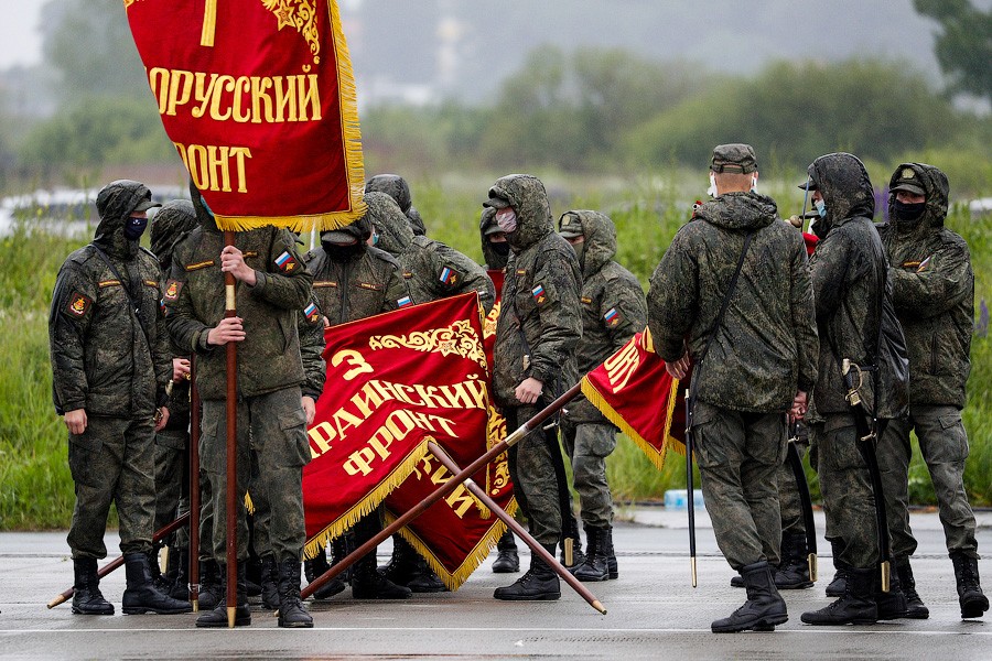 Коронавирусная репетиция: как пешие расчеты готовились к параду в Чкаловске