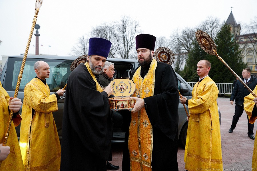 Патриарх и пробки: в Калининград прибыли глава РПЦ и мощи святителя Луки (фото)