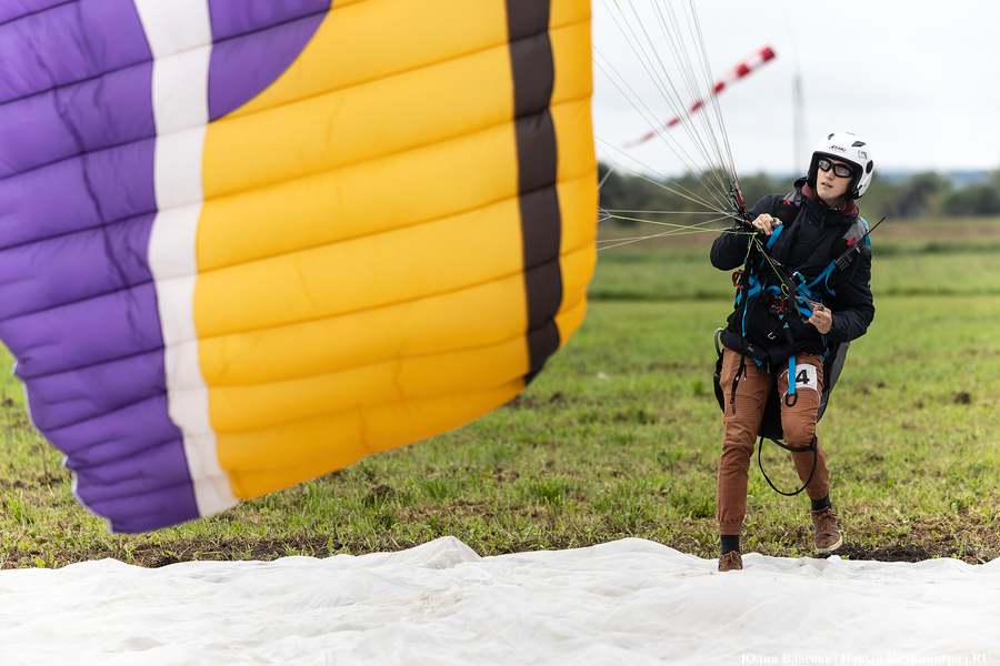«Нас все очень стараются победить»: как прошел чемпионат области по парапланеризму