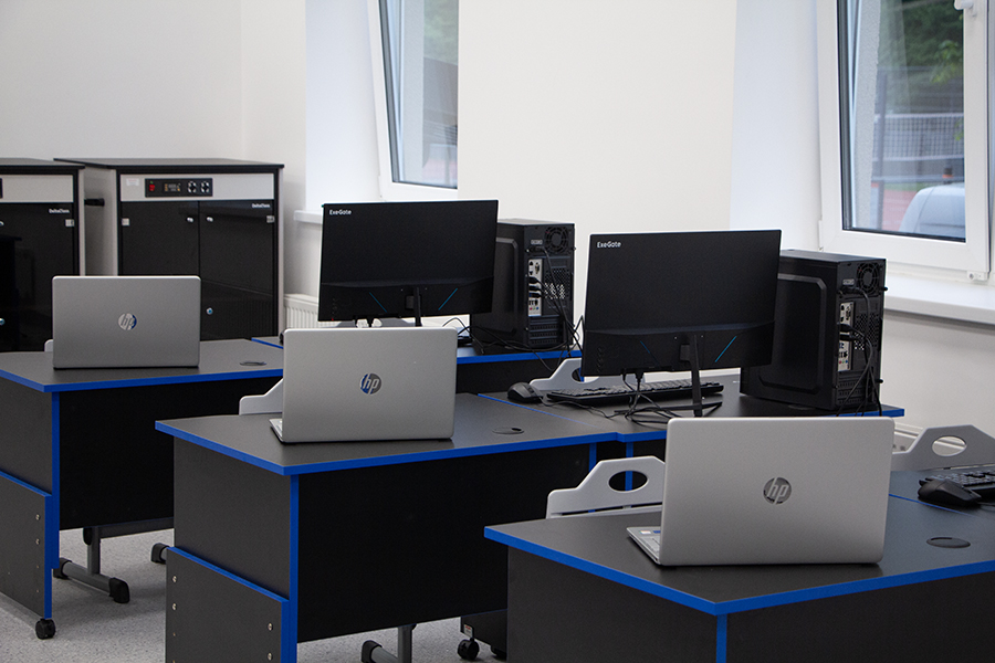 Комфорт для младших классов: в Светлогорске завершается строительство школы (фото)