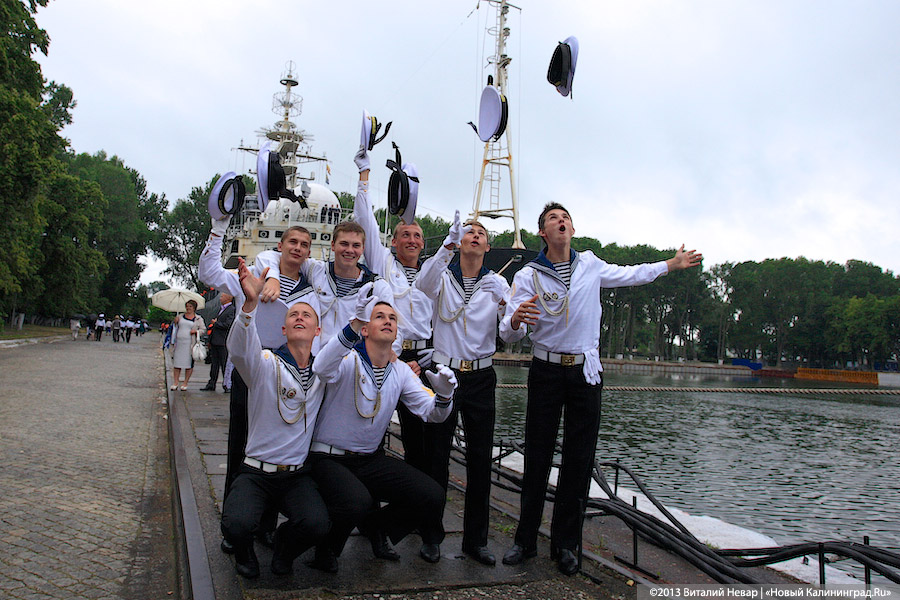 Эполет адмирала Анжу: на «Настойчивом» вручили аттестаты выпускникам-кадетам