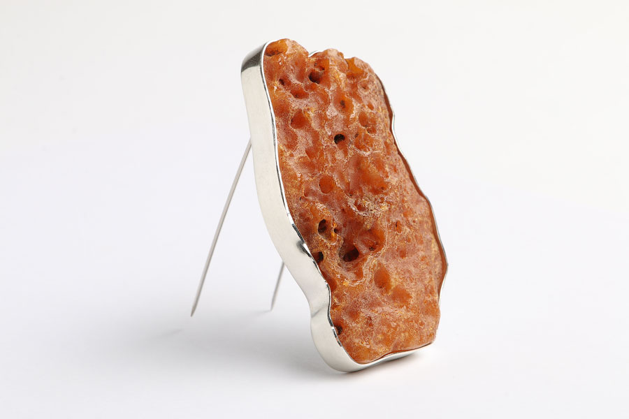 Что у янтаря на уме: в Музее янтаря открылась выставка ведущих ювелиров Латвии