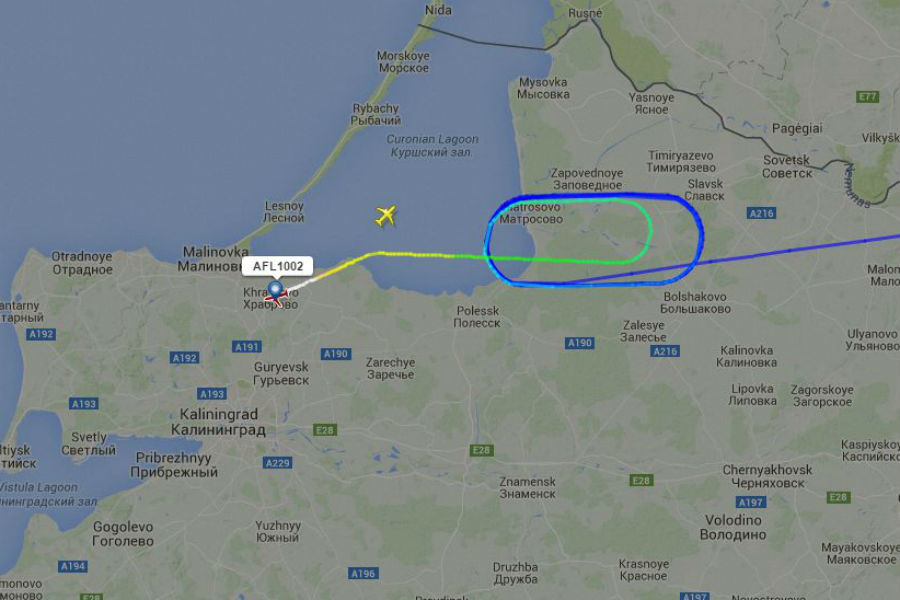Самолет из Москвы приземлился в Калининграде, сделав несколько кругов над областью (схема)