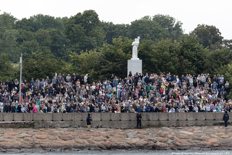 День ВМФ в Балтийске: как прошел парад кораблей Балтфлота (фото)