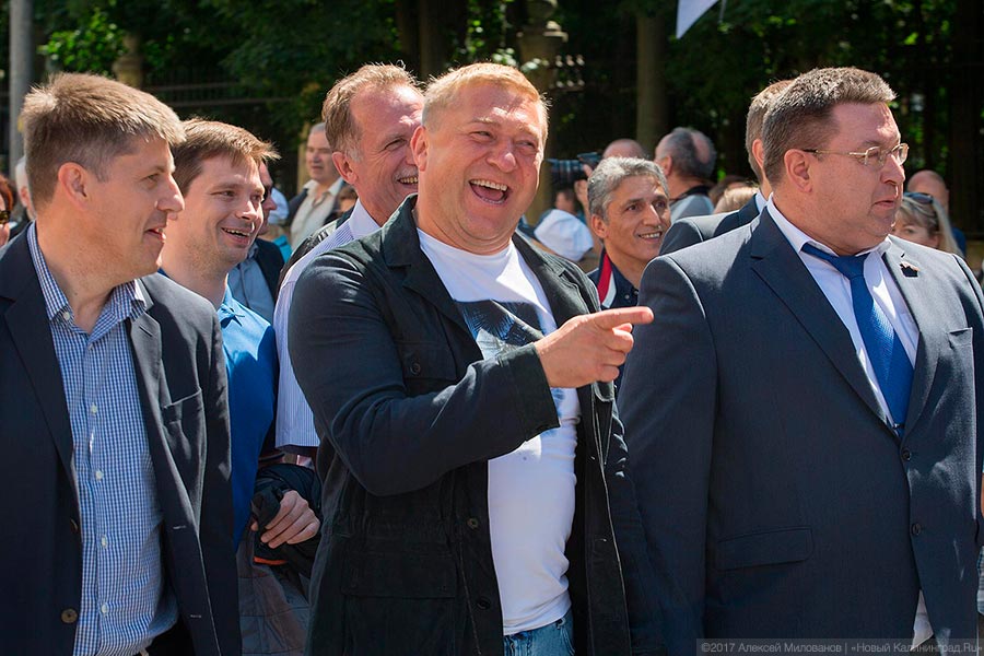 Глава Калининграда назвал ошибки организаторов лазерного шоу на День города