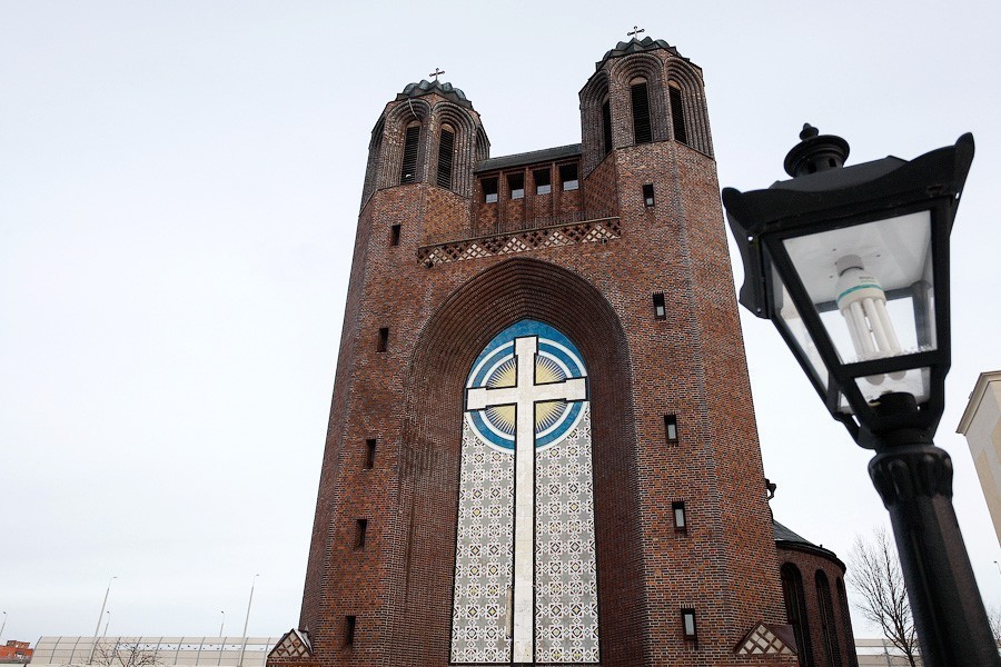 Правительство области передаёт РПЦ янтарную часть иконостаса в соборе на Острове