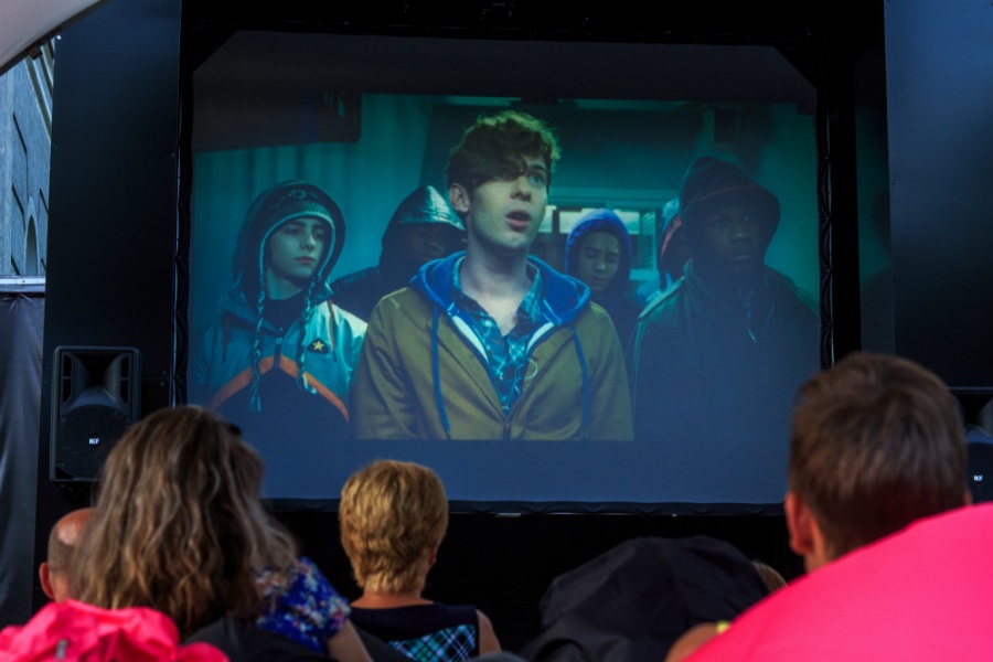 4G-кинотеатр Tele2 в парке «Юность»: отличное кино на высоких скоростях