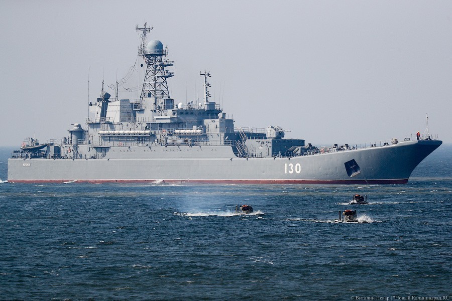 Берег в огне: на Балтфлоте отработали высадку морского десанта