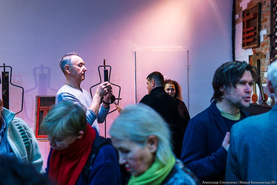 Искусство из старого: в Калининграде открылась выставка в жанре ассамбляж (фото)