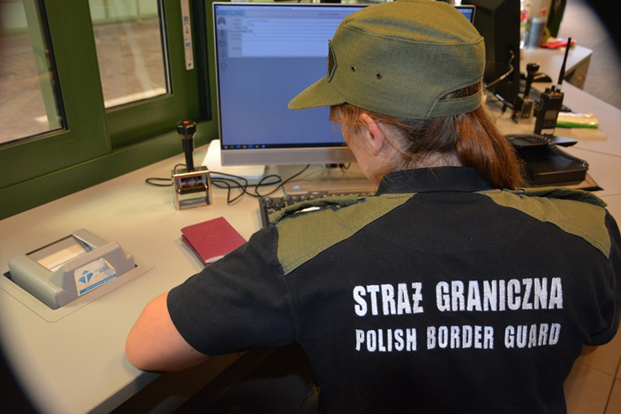 Польские пограничники задержали украинского контрабандиста на переходе в Безледах