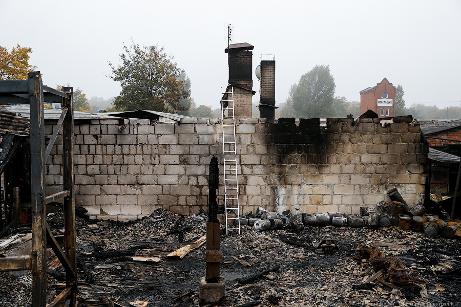Ничего не ждем: пострадавшие о последствиях пожара на пр. Калинина (фото)