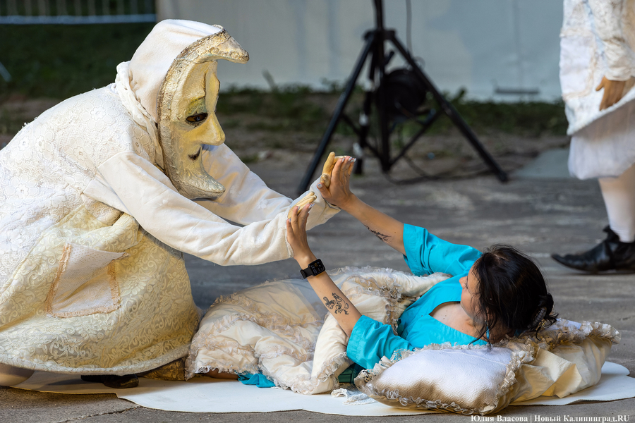 Не ложитесь на краю: как «Странствующие куклы господина Пэжо» убаюкали «Балтику» (фото)