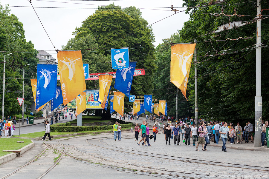 «Праздник для пешеходов»: фоторепортаж с пешеходной зоны на проспекте Мира
