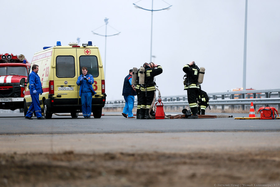 ДТП со зрелищным финалом: под Калининградом прошли учения спасателей