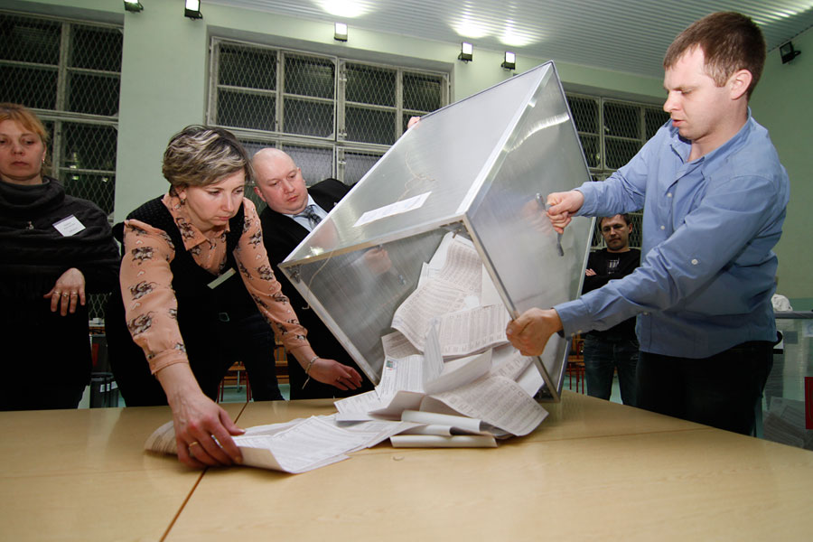 Опрос: 60% россиян готовы проголосовать за Путина