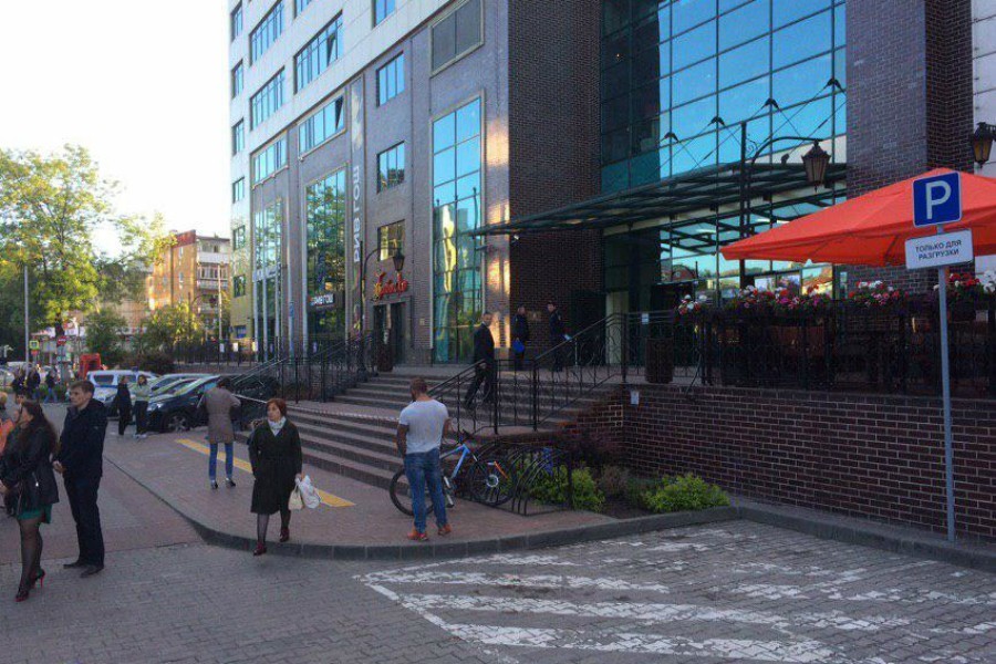 Руководство ТРЦ «Европа» об эвакуации: поступил звонок о минировании