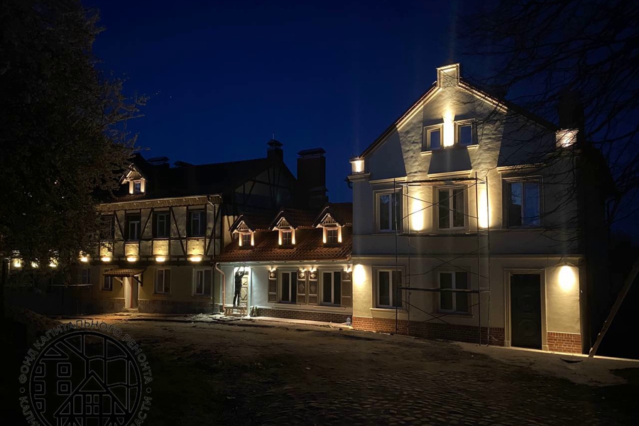 В Железнодорожном тестируют подсветку зданий (фото)