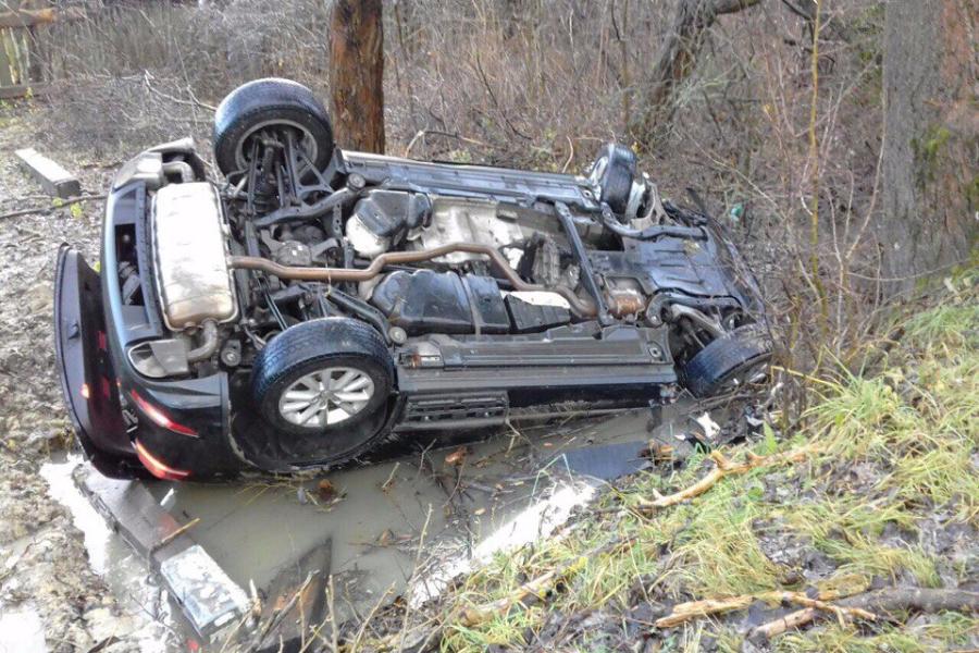 В Калининграде «Фольксваген» вылетел в кювет (фото)
