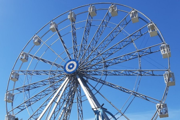 Парк аттракционов «Юность»:  новогодние каникулы на свежем воздухе