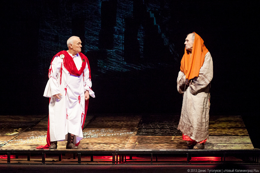 «Сеанс черной магии»: «Мастер и Маргарита» на сцене драматического театра