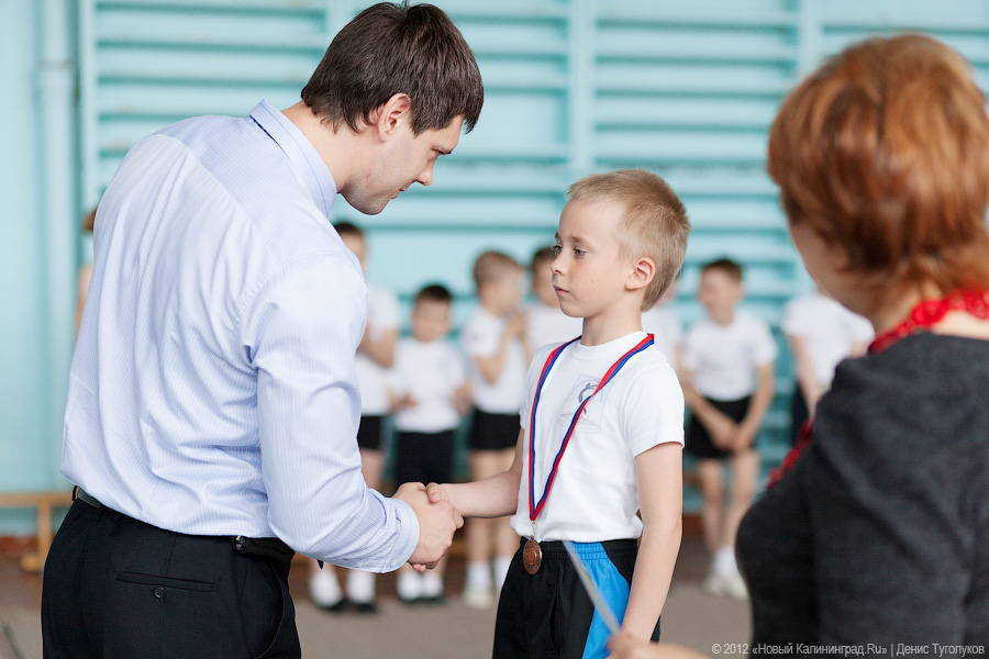 «Прыжки в высоту»: фоторепортаж с соревнований юных батутистов